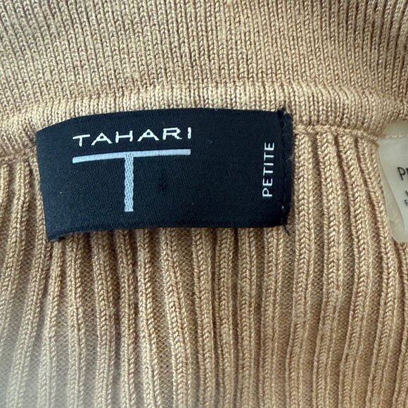 THARA TOP - Picture 5 of 7